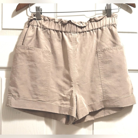 Aritzia Wilfred Jessica Shorts Relaxed Paperbag Waist Tan Concrete Beton Small - Picture 2 of 12